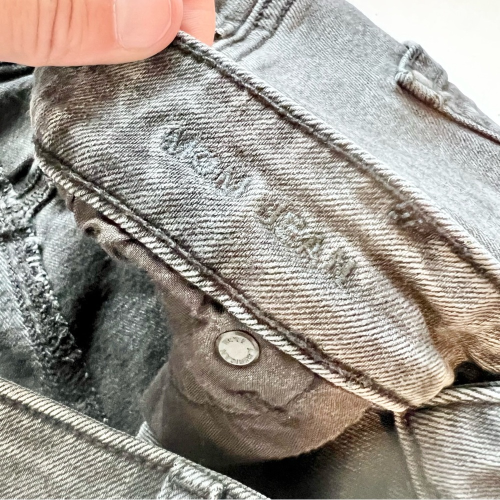 American Eagle Mom Jeans Womens Size 14 Black Crop Distressed High Rise Grunge - Picture 9 of 10